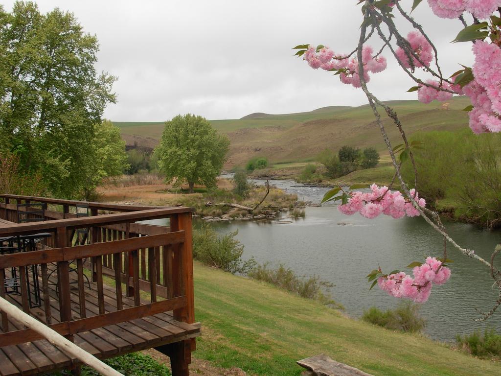 Umzimkulu River Lodge Underberg Buitenkant foto